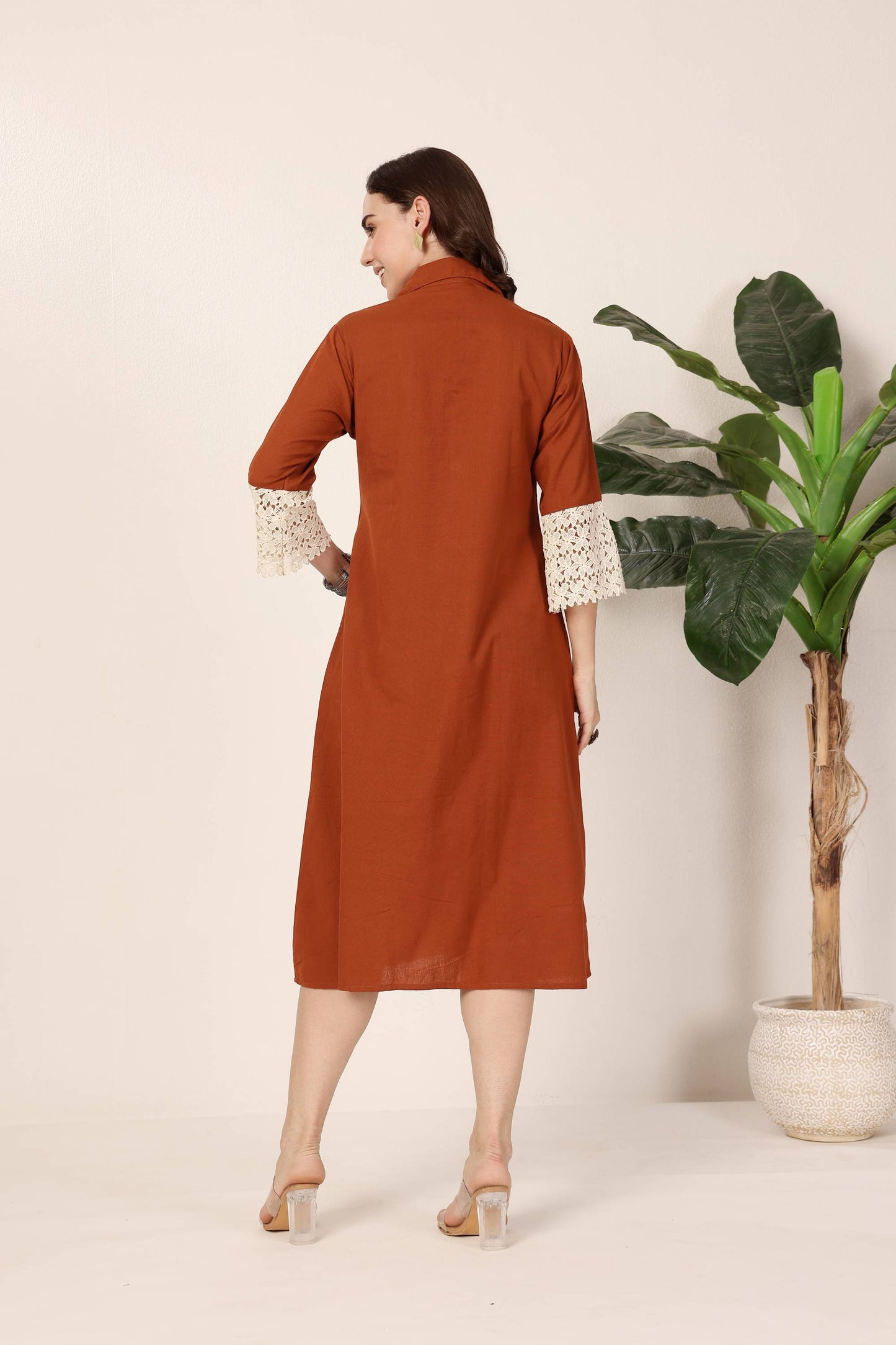 Cuffstory Lace Dress
