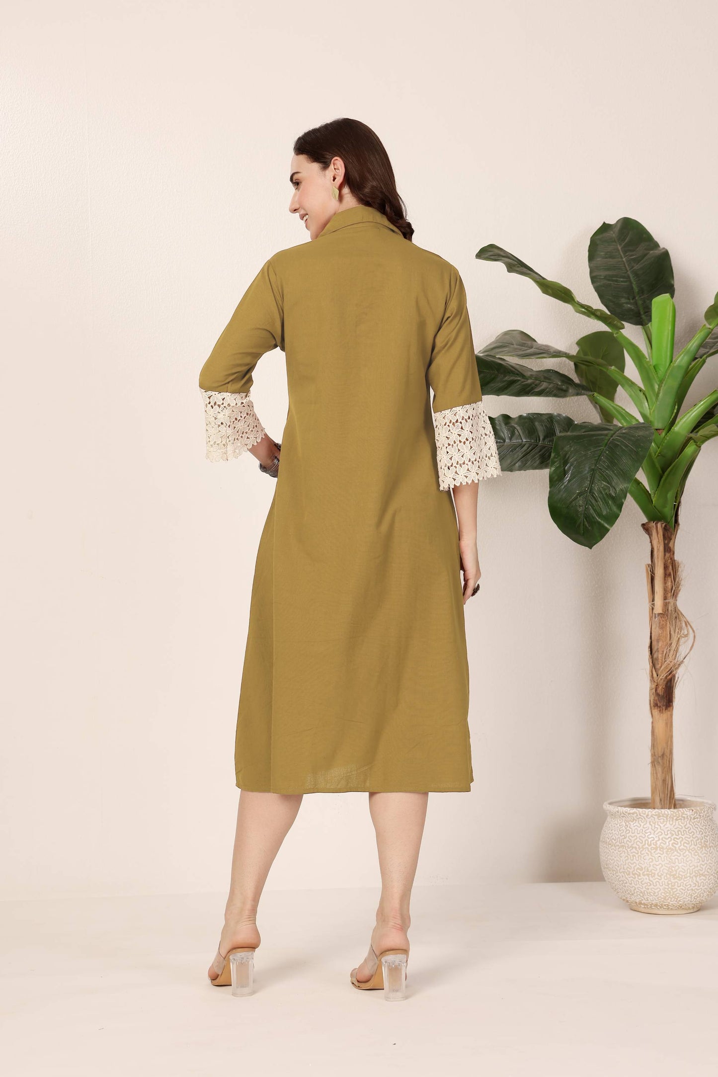 Cuffstory Lace Dress