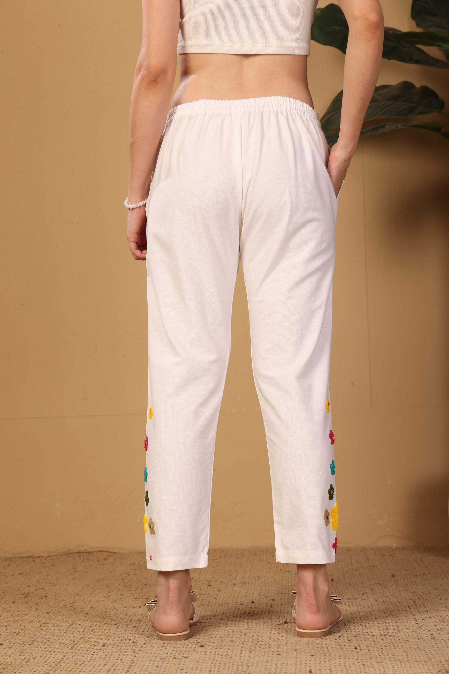 Ivory Pop Bloom Bottom
