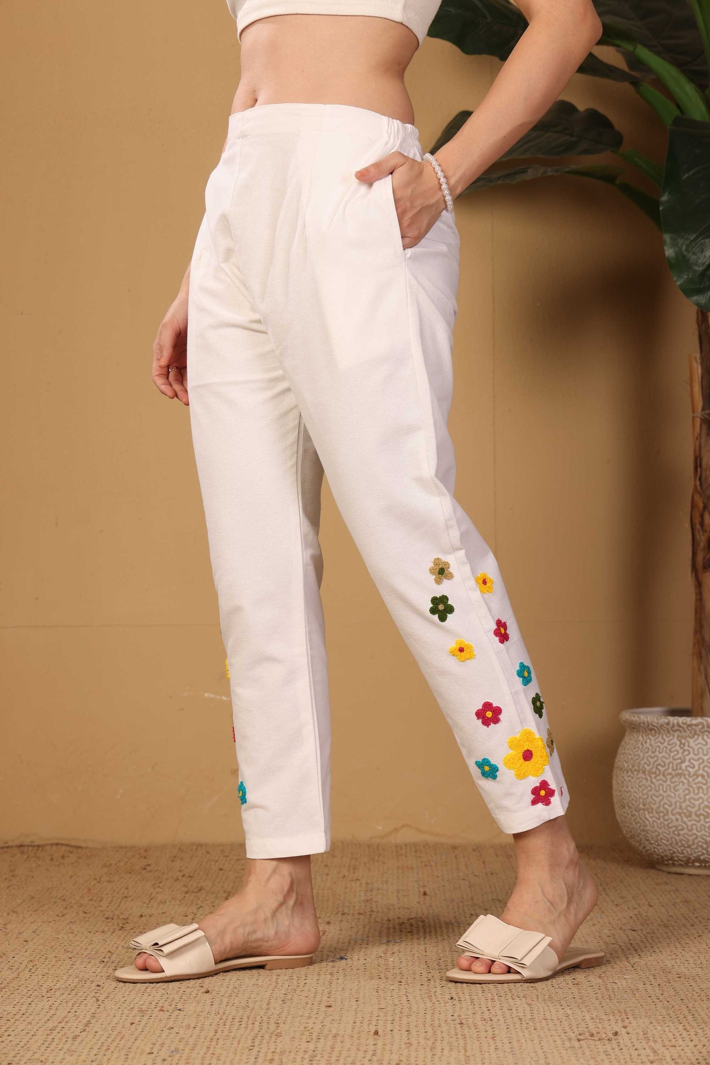 Ivory Pop Bloom Bottom
