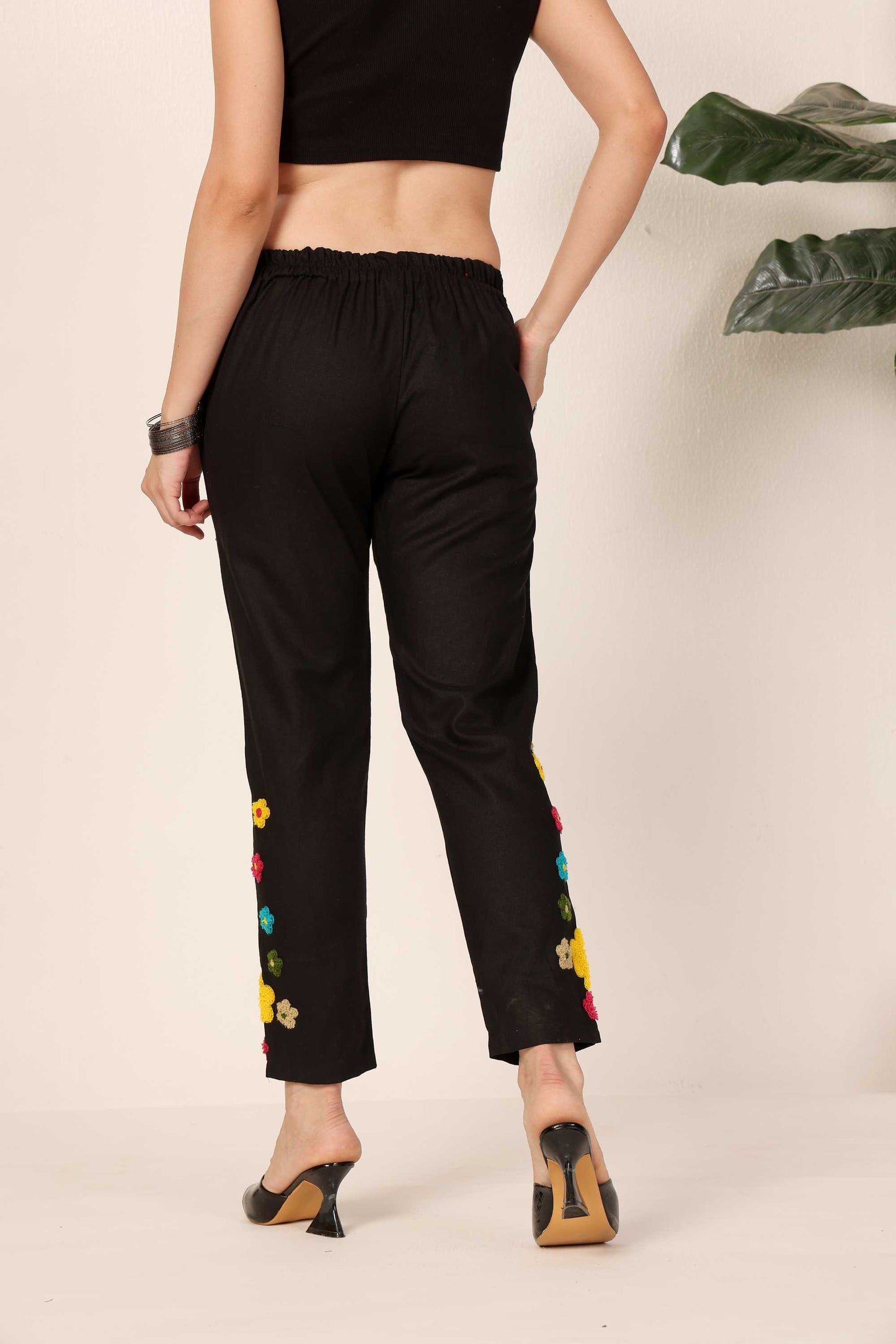 Black Pop Bloom Bottom