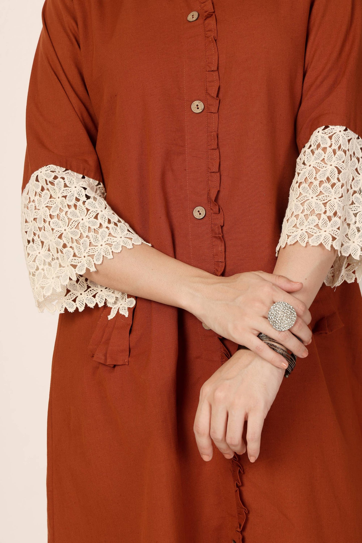 Cuffstory Lace Dress