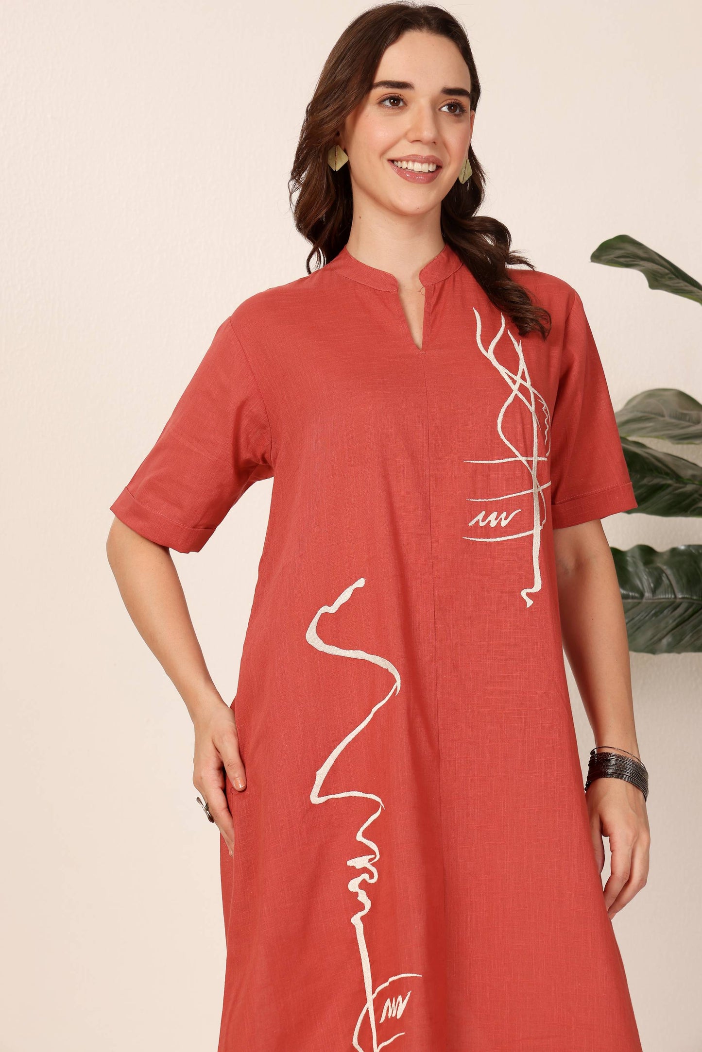 Abstract Embroidery Pleated Dress