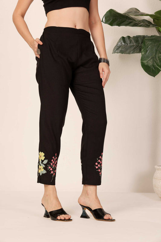 Black embroidery pants