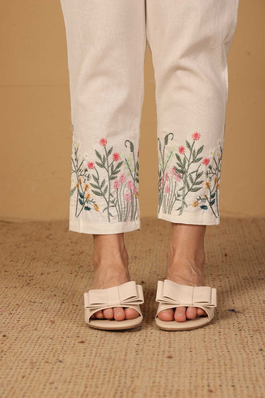 Ivory Floral Edge Bottom