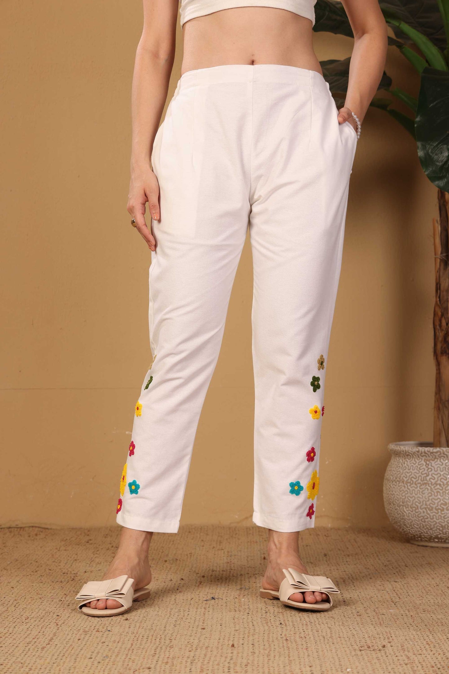 Ivory Pop Bloom Bottom