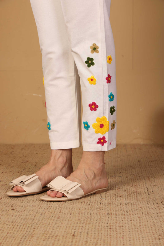 Ivory Pop Bloom Bottom