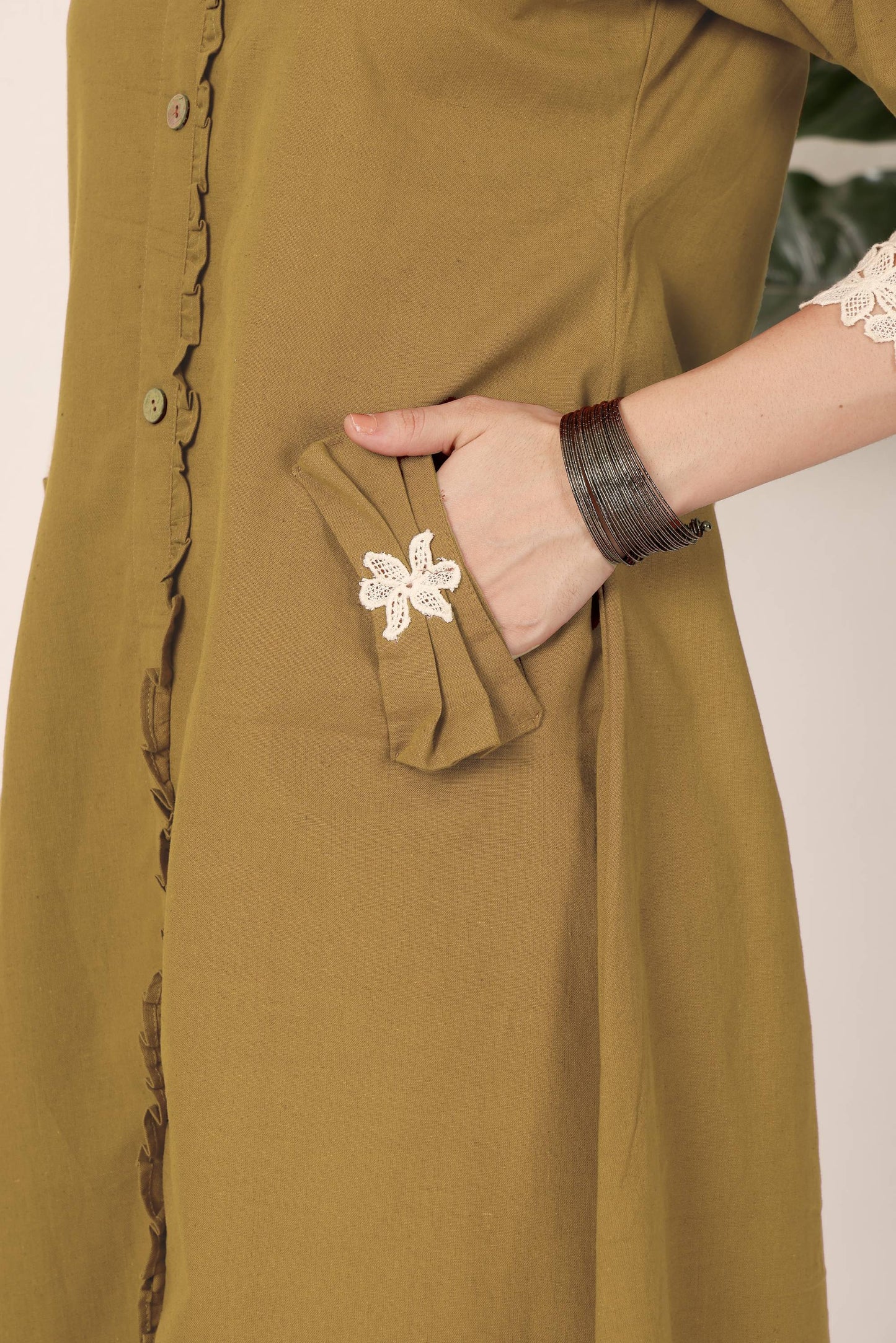 Cuffstory Lace Dress